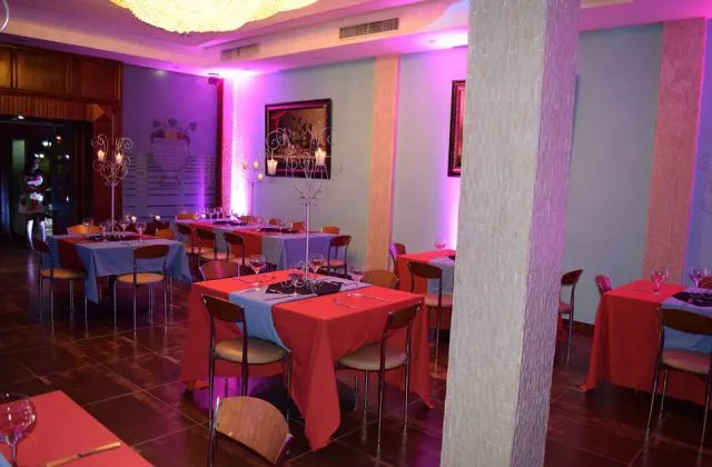 Hotel Novus Caoba Mao Restaurante